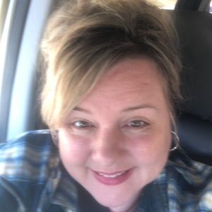 Meet your Posher, Becky